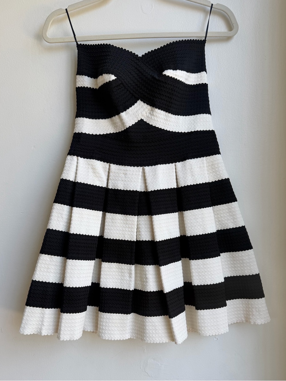 Alythea Black White Strapless Fit & Flare Bandage Mini Dress Stretchy Women’s M